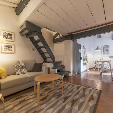 דירה Charming Loft Navona *