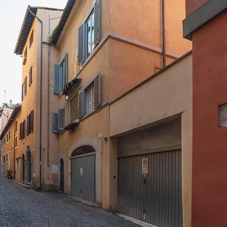 Daire Guesthost - Charming Loft Navona Roma